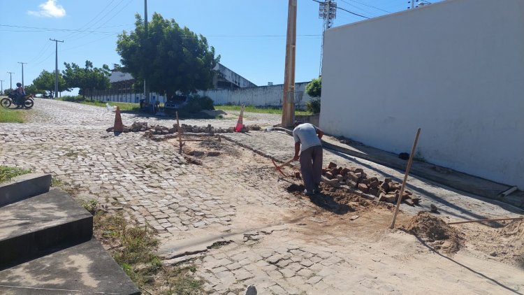 Infraestrutura: tapa-buracos recupera ruas em nove bairros de Floriano