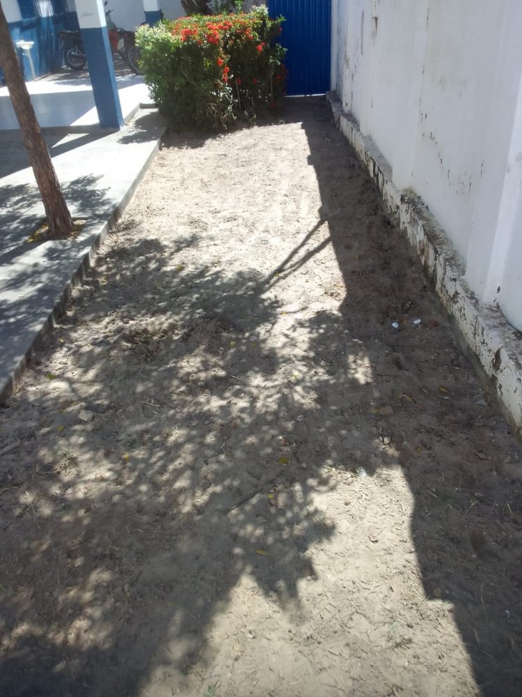 Floriano: Educação e Infraestrutura retomam roço e capina nas escolas do município