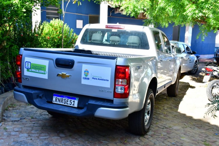 SEMAN: Setor de Fiscalização e Educação Ambiental é contemplado com computadores e caminhonete