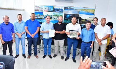 Prefeito Antônio Reis dá pontapé inicial do projeto PLANMOB e autoriza obras de calçamento