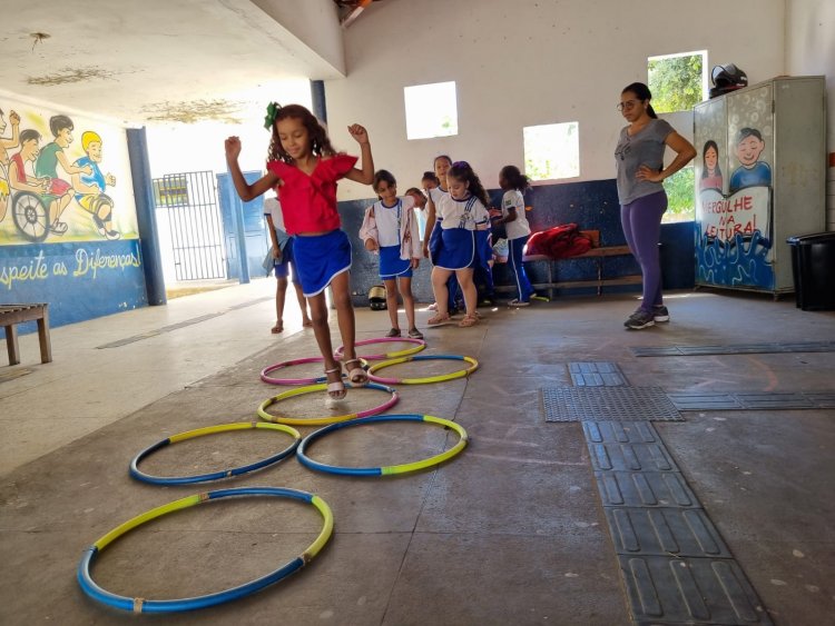 Alunos da Escola Municipal Antonieta Castro participam de ação de incentivo à atividade física  