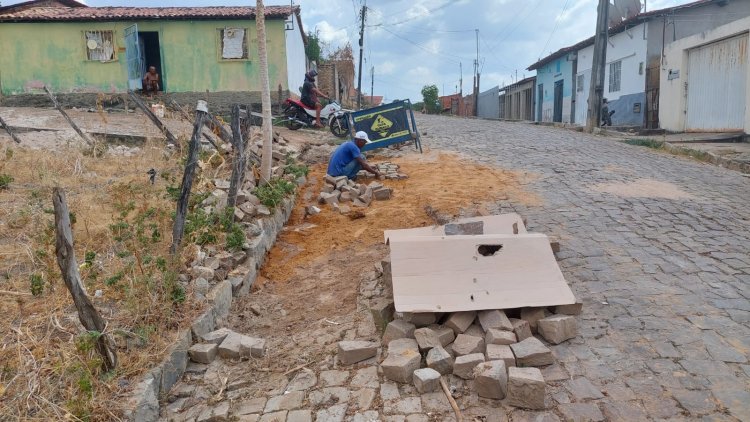 Infraestrutura: operação tapa-buracos faz manutenção em 20 ruas de dez bairros de Floriano