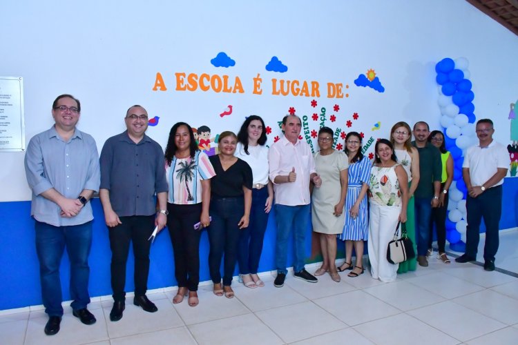Educação de Floriano entrega ampliação da Escola M. Professor Freire