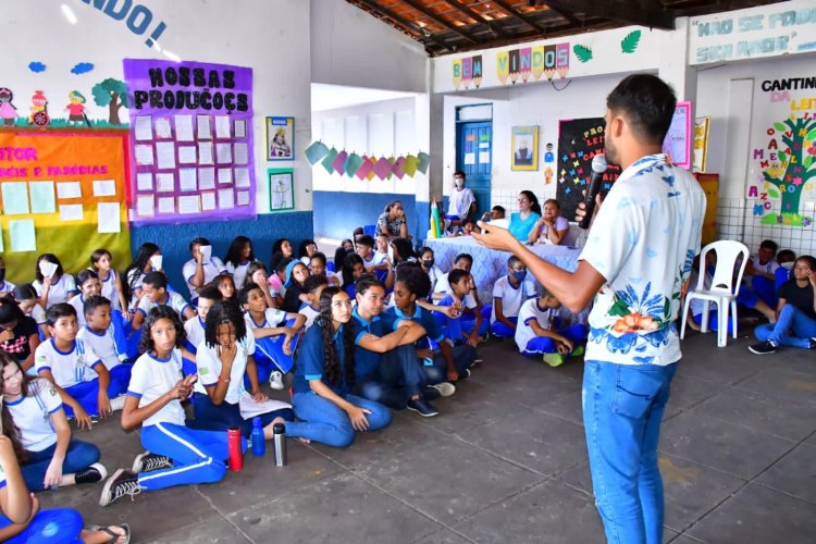 Culminância de projetos incentiva aprendizado em escola municipal de Floriano