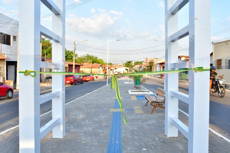 Prefeitura de Floriano inaugura Largo Raimundo Marreiros no bairro Ibiapaba