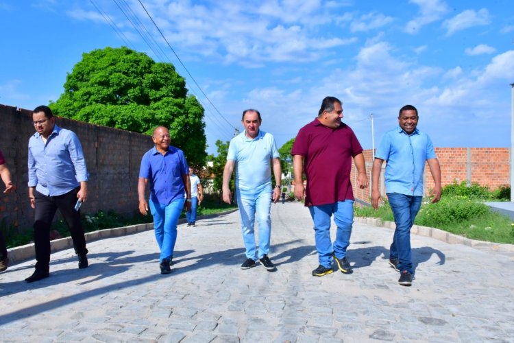Floriano: prefeito e secretários visitam ruas contempladas pelo PLANMOB