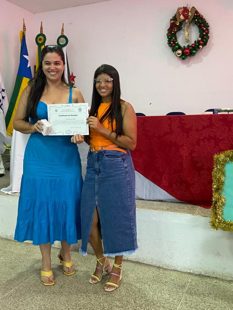 Estagiários da SEMED Floriano recebem certificado do projeto ‘Fortalecimento Pela Aprendizagem’