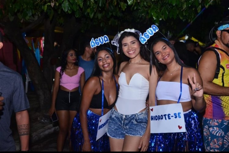 Bloco das Virgens marca a abertura da semana do Carnaval em Floriano