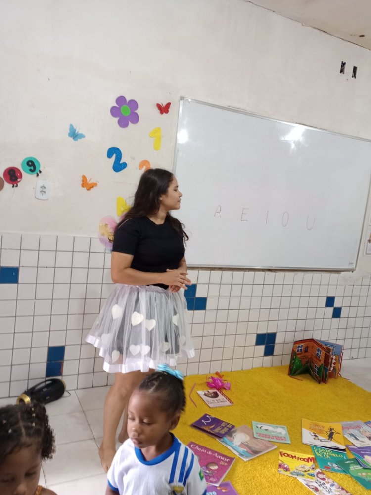 Cultura e Educação: Prefeitura de Floriano realiza projeto 'Biblioteca Viva' em escolas do município