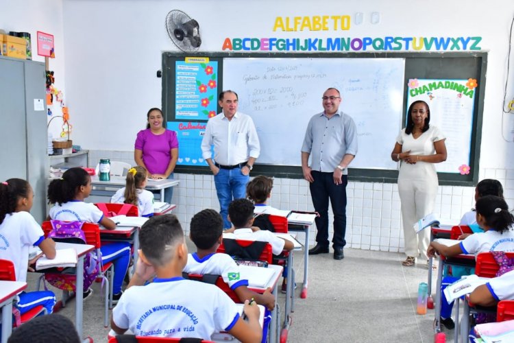 Floriano: parceria entre Prefeitura e SICREDI vai capacitar professores e alunos em educação financeira