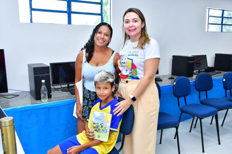 Floriano inicia vacinação nas escolas