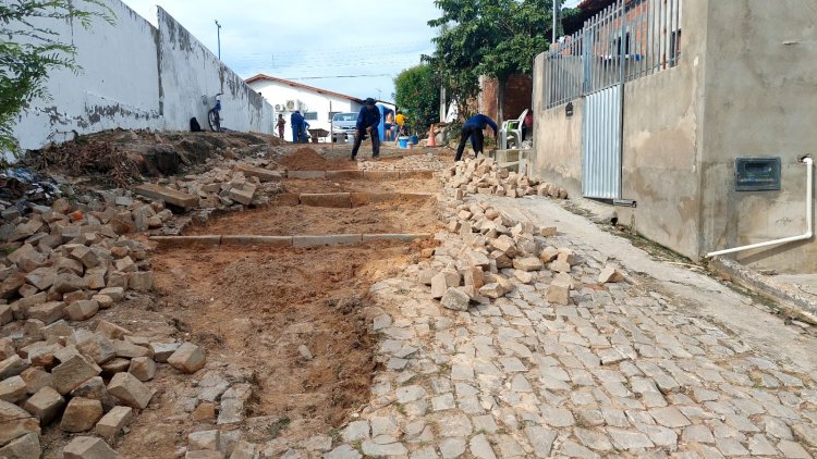 Infraestrutura: Prefeitura de Floriano realiza obras em diversos pontos da cidade