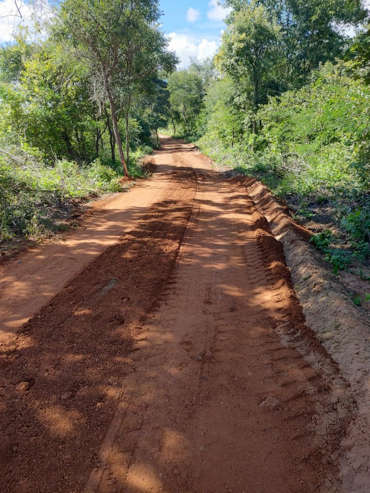 Infraestrurura: Prefeitura de Floriano realiza obras de recuperação em 15 ruas da cidade