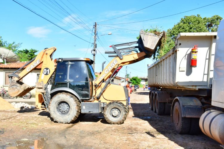 Prefeitura de Floriano lança 3ª edição do 'Nosso Bairro é Limpeza' no bairro Matadouro