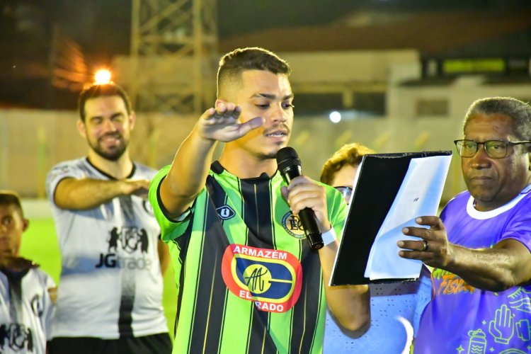 Abertura da Copa Floriano 2024 é realizada com estádio lotado e goleada
