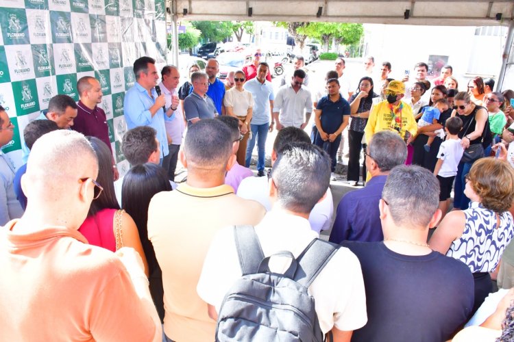 Solenidade marca inauguração da pavimentação asfáltica das ruas Defala Attem e Elias Oka em Floriano