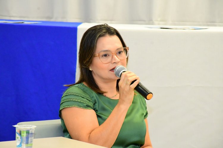 Prefeitura de Floriano promove roda de conversa em alusão ao Dia do Turismo e do Turismólogo