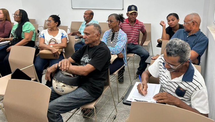 Vigilância Sanitária de Floriano alinha ações de fiscalização de animais nas ruas