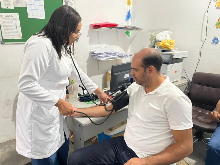 Motoristas do município recebem ações de saúde na Campanha Novembro Azul