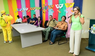 Prefeitura de Floriano se reúne com barraqueiros que atuarão no Carnaval 2026