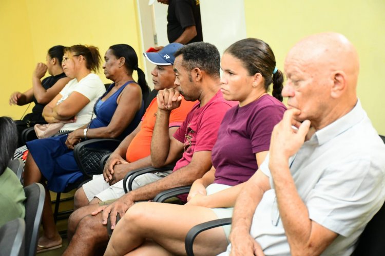 Prefeitura de Floriano se reúne com barraqueiros que atuarão no Carnaval 2026