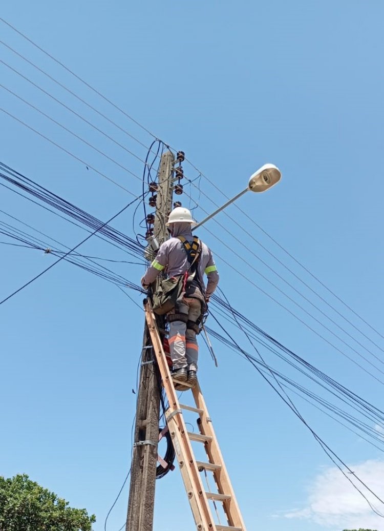 Infraestrutura de Floriano realiza quase 800 serviços de iluminação pública em janeiro