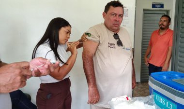 Prefeitura de Floriano reforça combate à dengue com vacinação de agentes de endemias