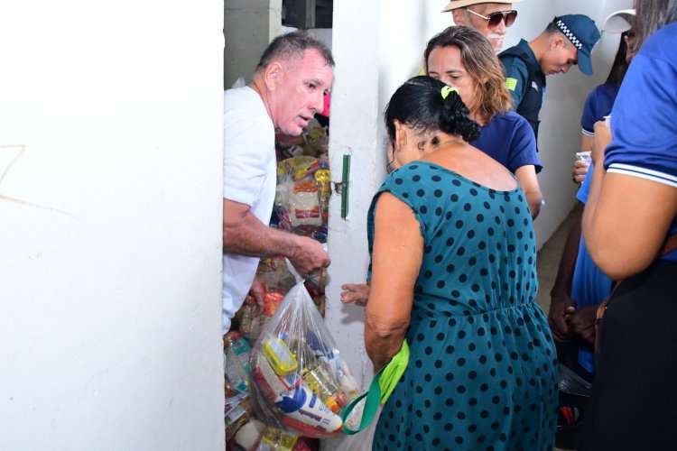 Prefeitura de Floriano distribui mais de 5 mil cestas básicas para famílias em situação de vulnerabilidade 