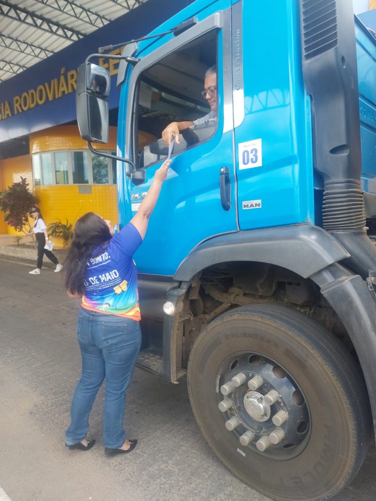 Prefeitura de Floriano participa de blitz educativa da campanha Maio Laranja em parceria com a SSP-PI