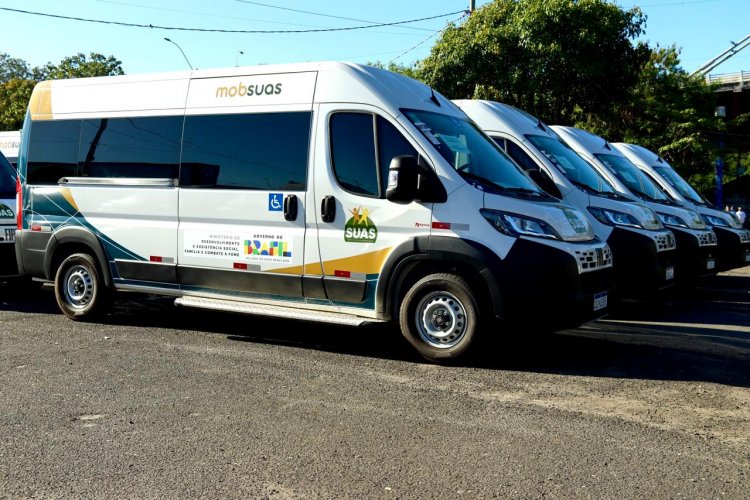 Prefeitura Floriano recebe Van do Programa MobSUAS que fortalecerá atendimento da Assistência Social
