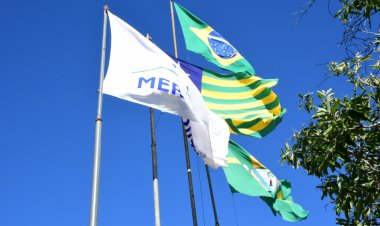 129 ANOS: Floriano celebra o Dia da Bandeira do municipio com solenidade cívica e Feira da Agricultura Familiar