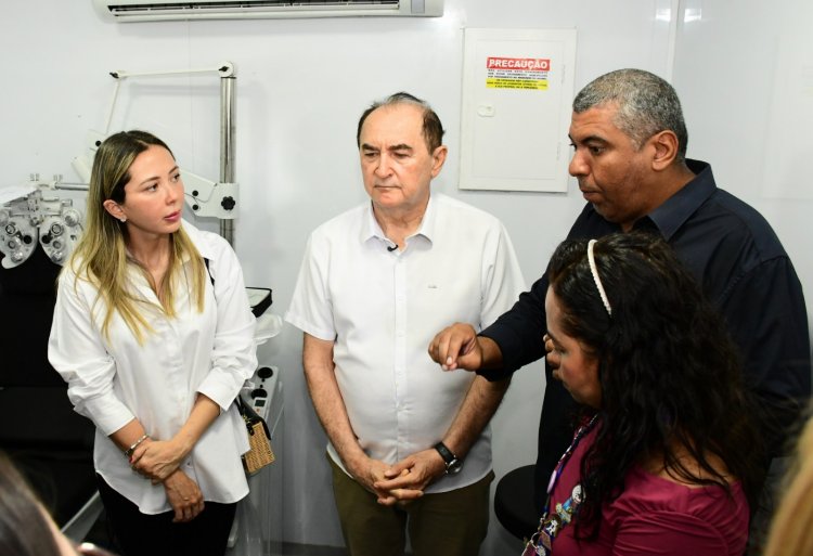 Gestores da região visitam serviços da Carreta da Oftalmologia em Floriano