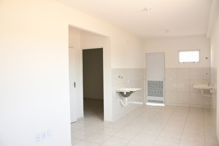 Prefeitura de Floriano entrega 72 casas no Residencial Cajueiro II e anuncia mais 150 unidades