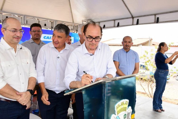 Prefeitura de Floriano entrega 72 casas no Residencial Cajueiro II e anuncia mais 150 unidades