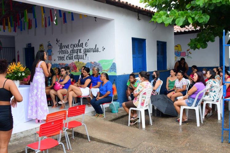 Educação realiza café da manhã em homenagem ao Dia das Mães