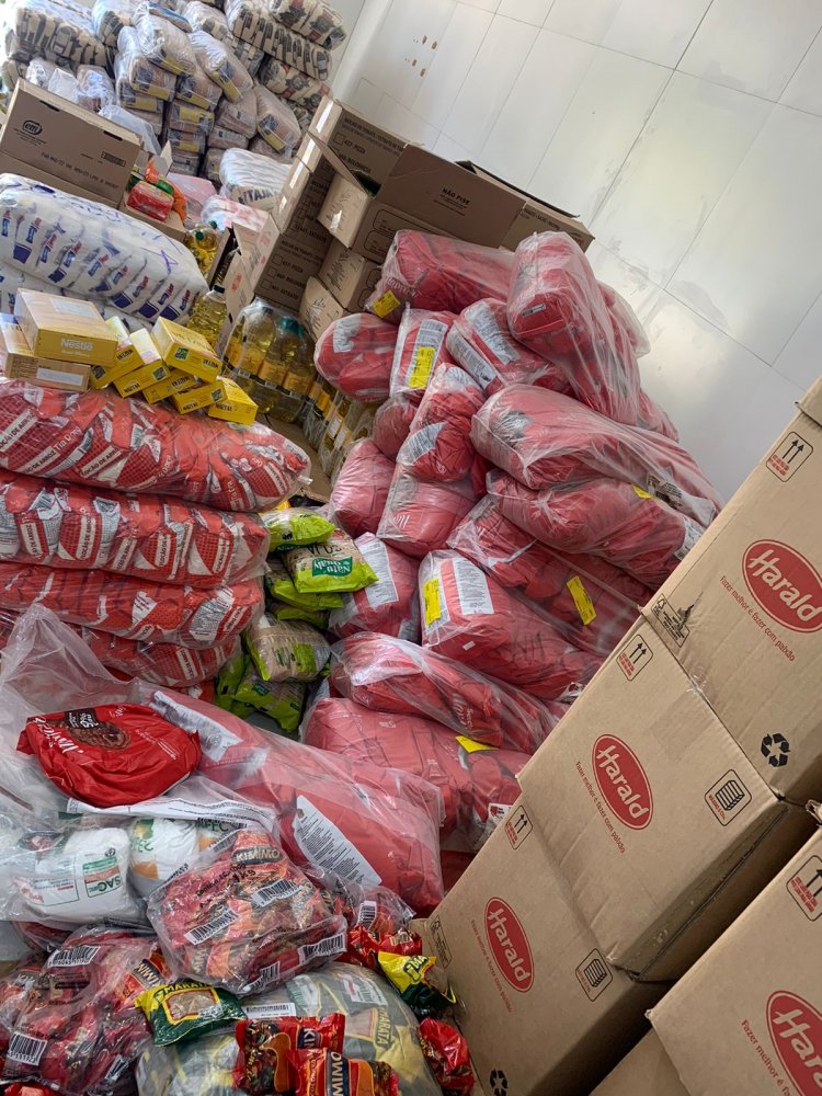 Educação reforça alimentação escolar com a distribuição de produtos