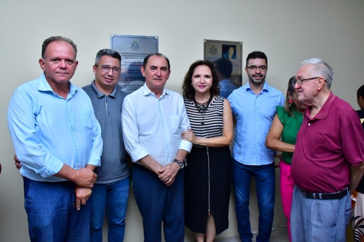 Prefeitura de Floriano inaugura auditório no Complexo Comercial do Cruzeiro