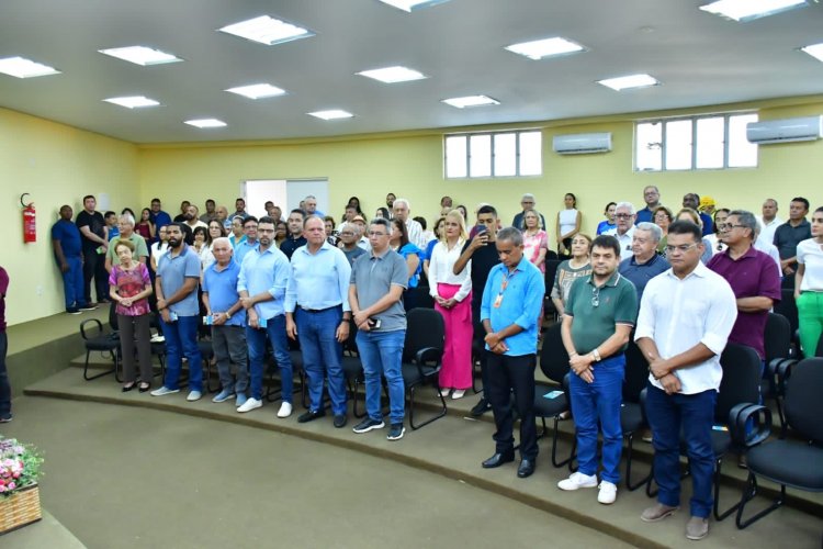 Prefeitura de Floriano inaugura auditório no Complexo Comercial do Cruzeiro