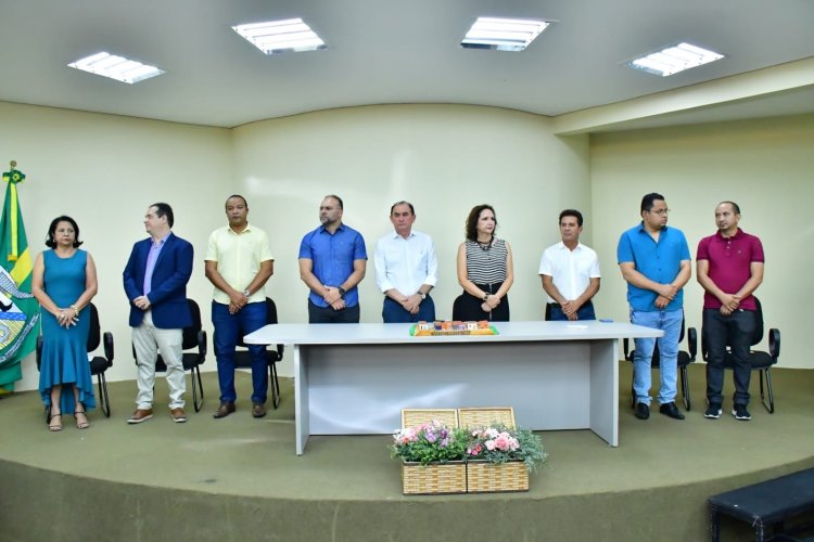 Prefeitura de Floriano inaugura auditório no Complexo Comercial do Cruzeiro