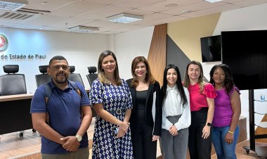Prefeitura de Floriano participa de evento “Fortalecimento das Cooperativas de Catadores” em Teresina