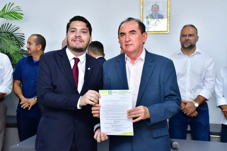 Prefeito de Floriano empossa novos secretários da gestão municipal