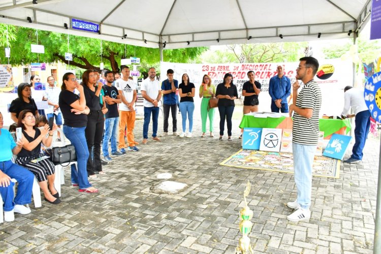 ‘Dia Nacional da Educação dos Surdos’ é comemorado em Floriano