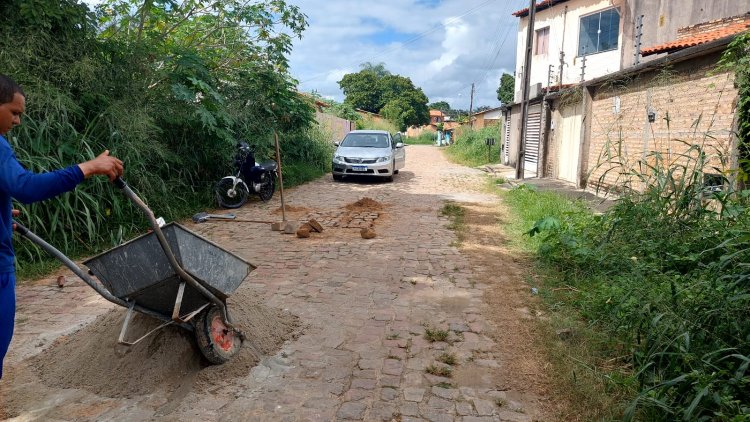 Infraestrurura: Prefeitura de Floriano realiza obras de recuperação em 15 ruas da cidade
