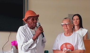 Idosos do CRAS I participam do III Seminário Interdisciplinar de Geriatria e Gerontologia na UFPI