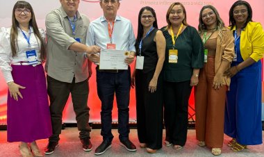 SEMED de Floriano participa do “Pacto pela Educação 2025” em Teresina