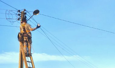 Prefeitura de Floriano realiza mais de 700 serviços de iluminação pública no mês de abril