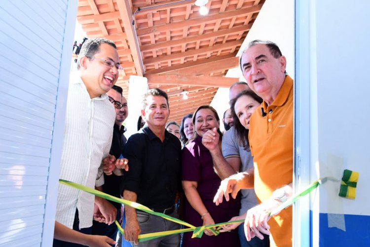 Prefeitura entrega escola completamente reformada à comunidade Exu nos 128 anos de Floriano 