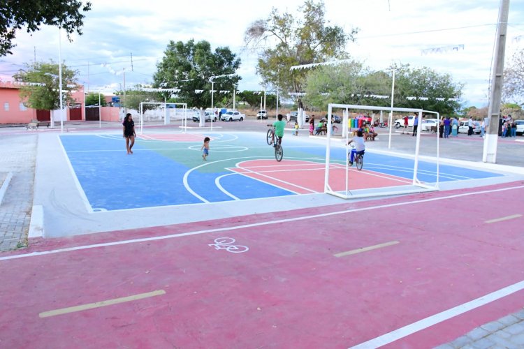 Praça do bairro Taboca é reurbanizada e devolvida pela Prefeitura de Floriano à população