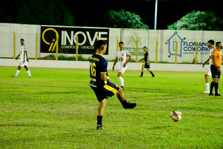 Copa Floriano 2025 inicia quartas de final com goleada e estádio lotado