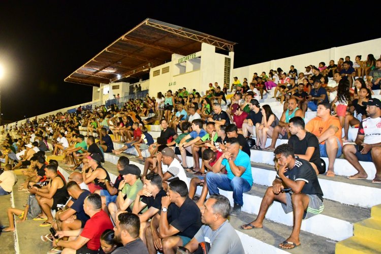 Copa Floriano 2025 inicia quartas de final com goleada e estádio lotado